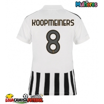 Camisa de Futebol Juventus Teun Koopmeiners #8 Equipamento Principal Mulheres 2026-27 Manga Curta